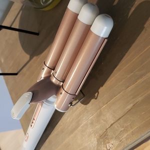 Three barrel deep waver for hair